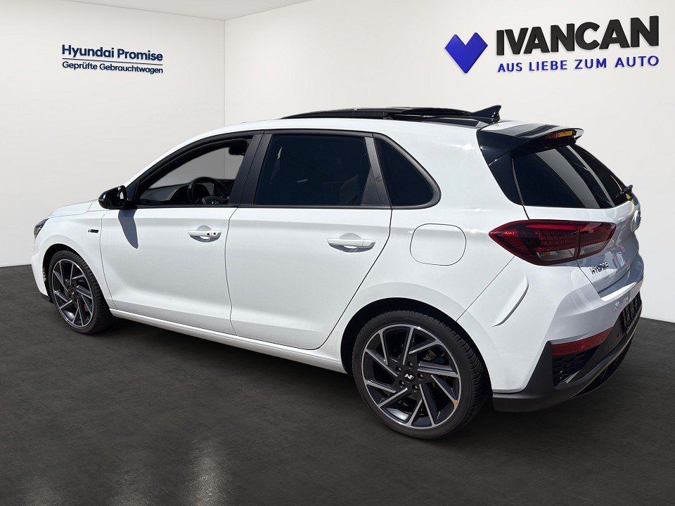 Fahrzeugabbildung Hyundai i30 1.5T 160PS 48V N LINE Assistenzpaket Pano