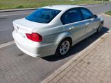 BMW 318i - e90 - BMW 318: 318i E90