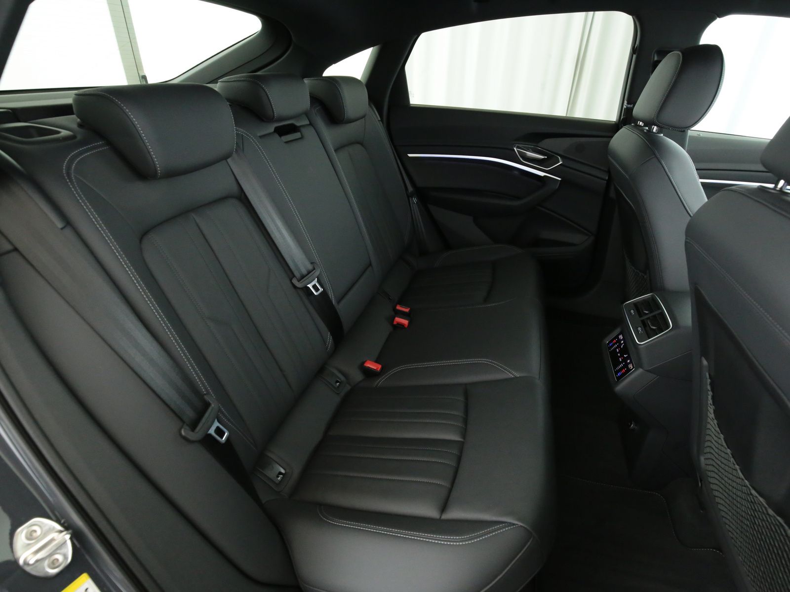Audi Q8 e-tron - Bild 15