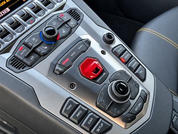 صورة مصغرة 20 لـ 2012 Lamborghini AVENTADOR
