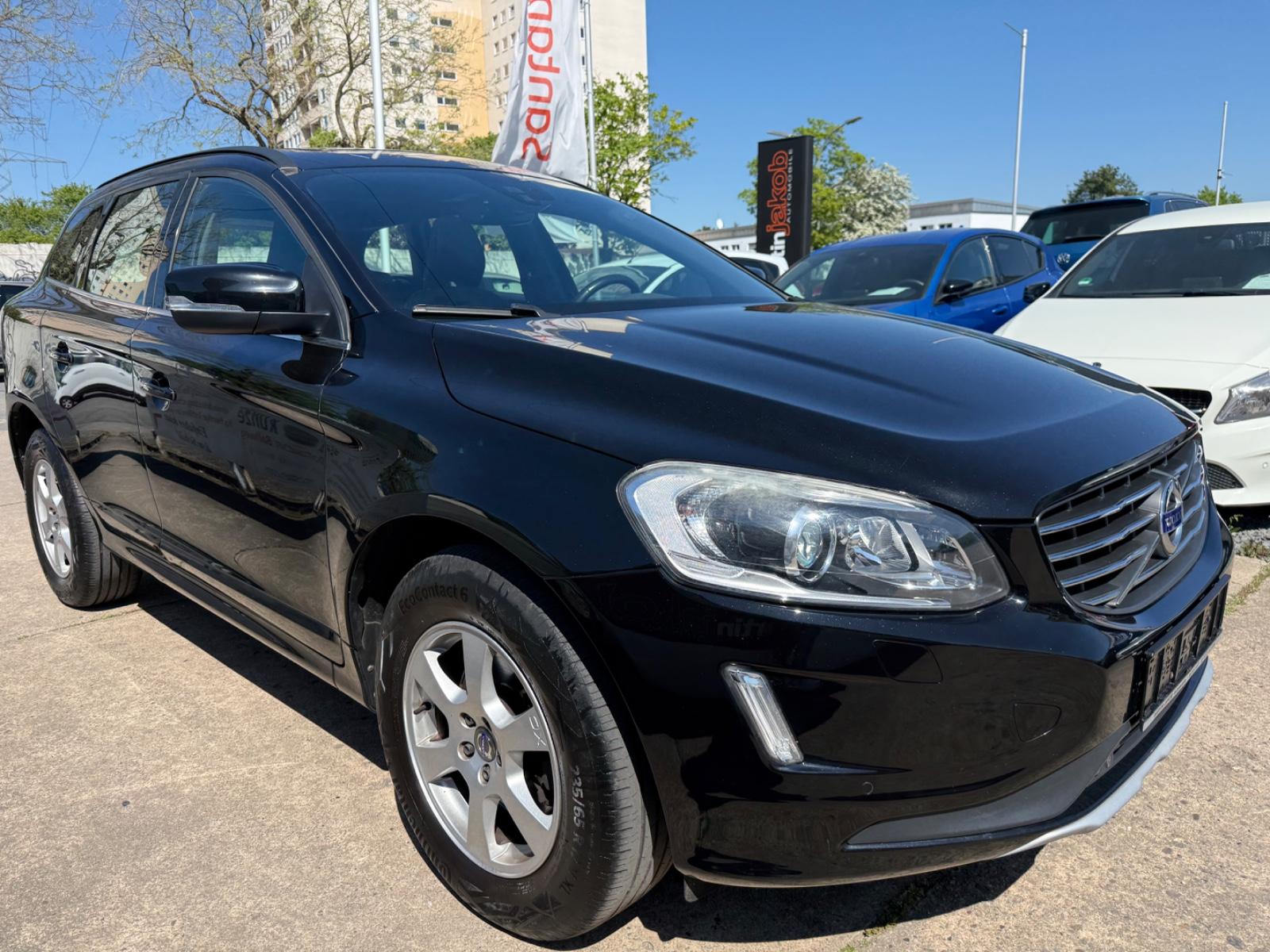 Volvo XC 60 XC60 Momentum AWD+AUTOMATIK+NAVI+SITZHEIZU