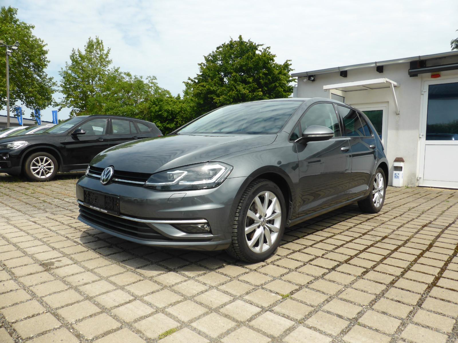 Volkswagen Golf VII Lim. Highline *LED*103.100 KM*