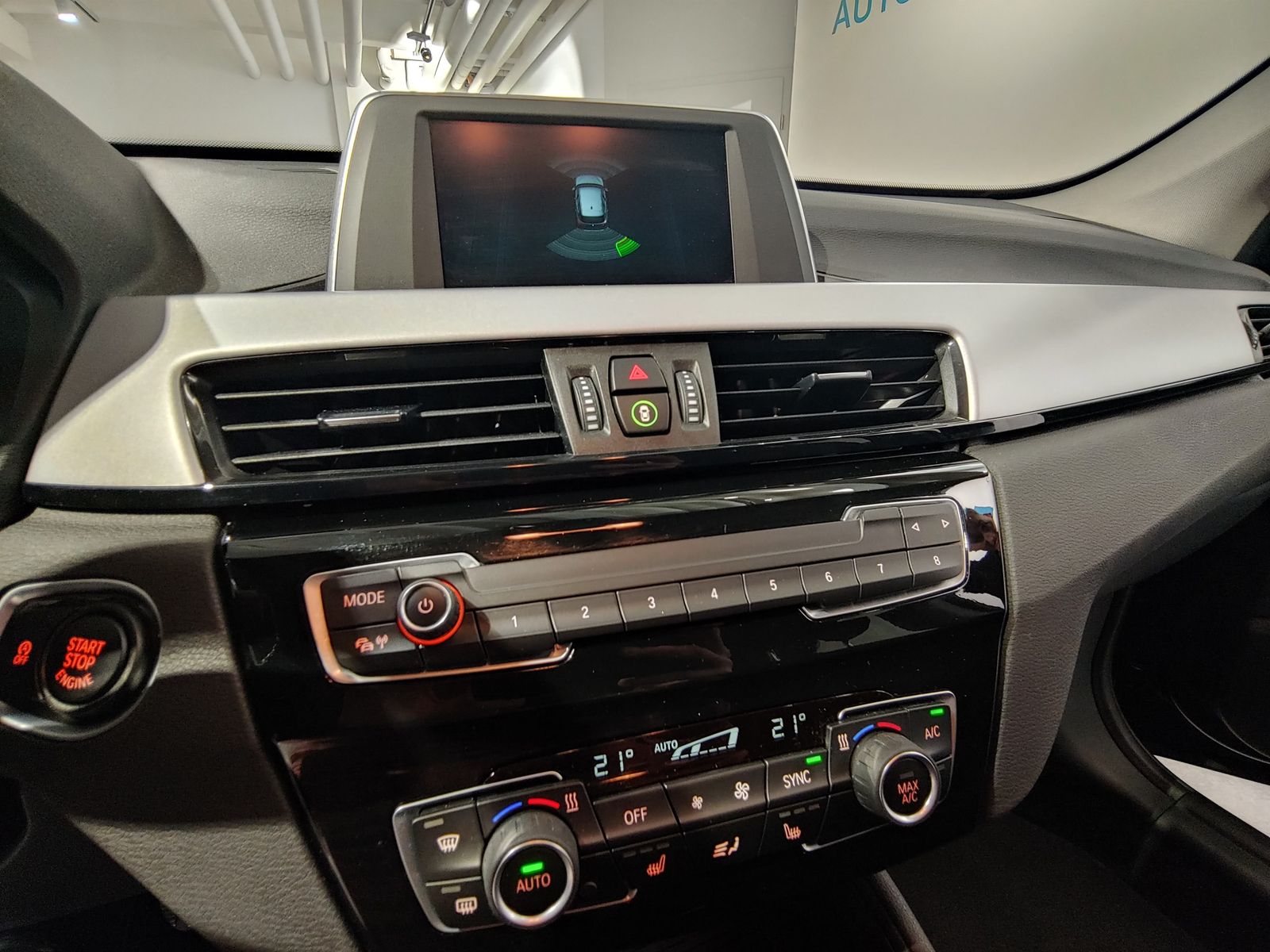 BMW X1 sDrive18i Parkassistent/PDC/Shz/Tempomat foto 13