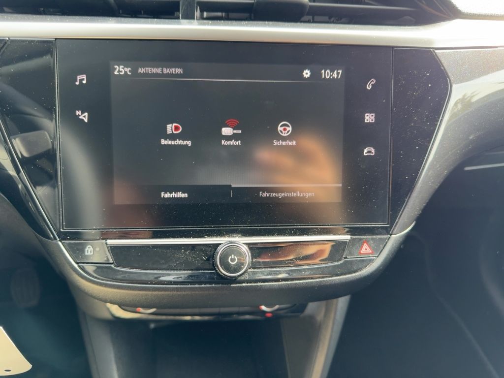 Fahrzeugabbildung Opel Corsa ALLWETTER  RÜCKFAHRK.  SITZHEIZUNG