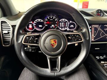 Porsche Cayenne - 10