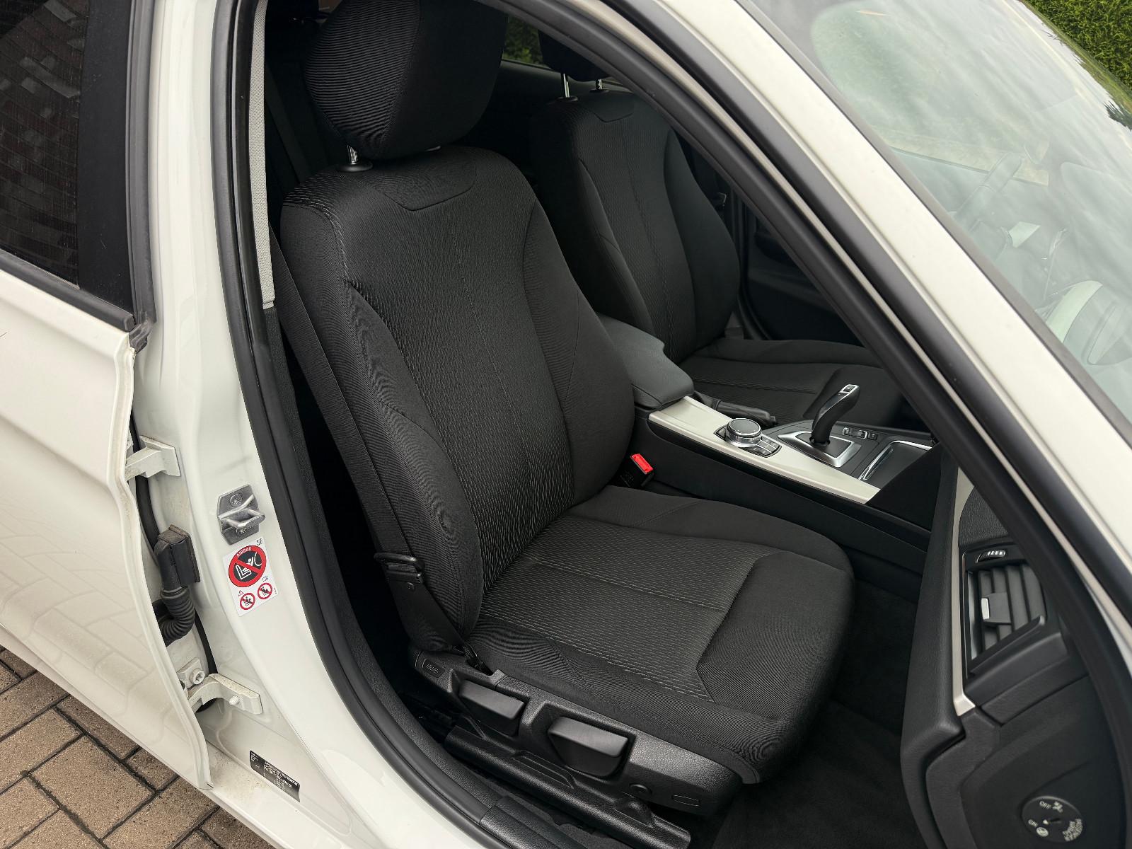 BMW 318d Touring, Aut, Kamera, Scheckh. BMW, TÜV neu