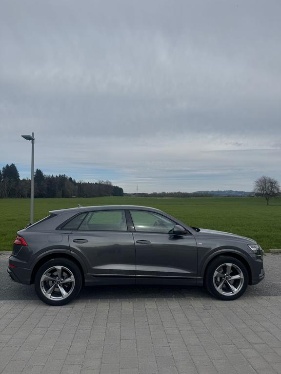 Audi Q8 50 TDI quattro tiptronic competition pl 2022