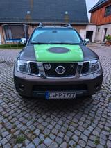 Nissan Navara - Nissan Navara: Automatik