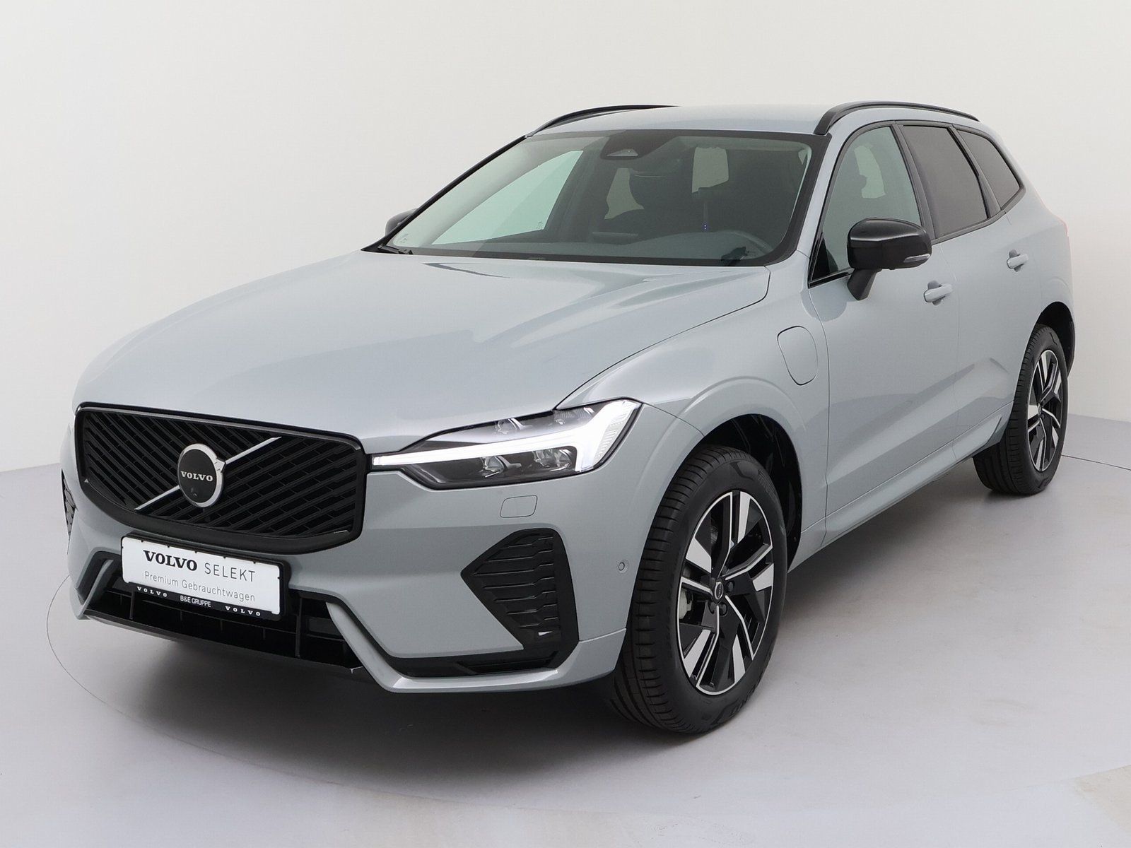 Volvo XC60 T8 PHEV Plus Dark AWD