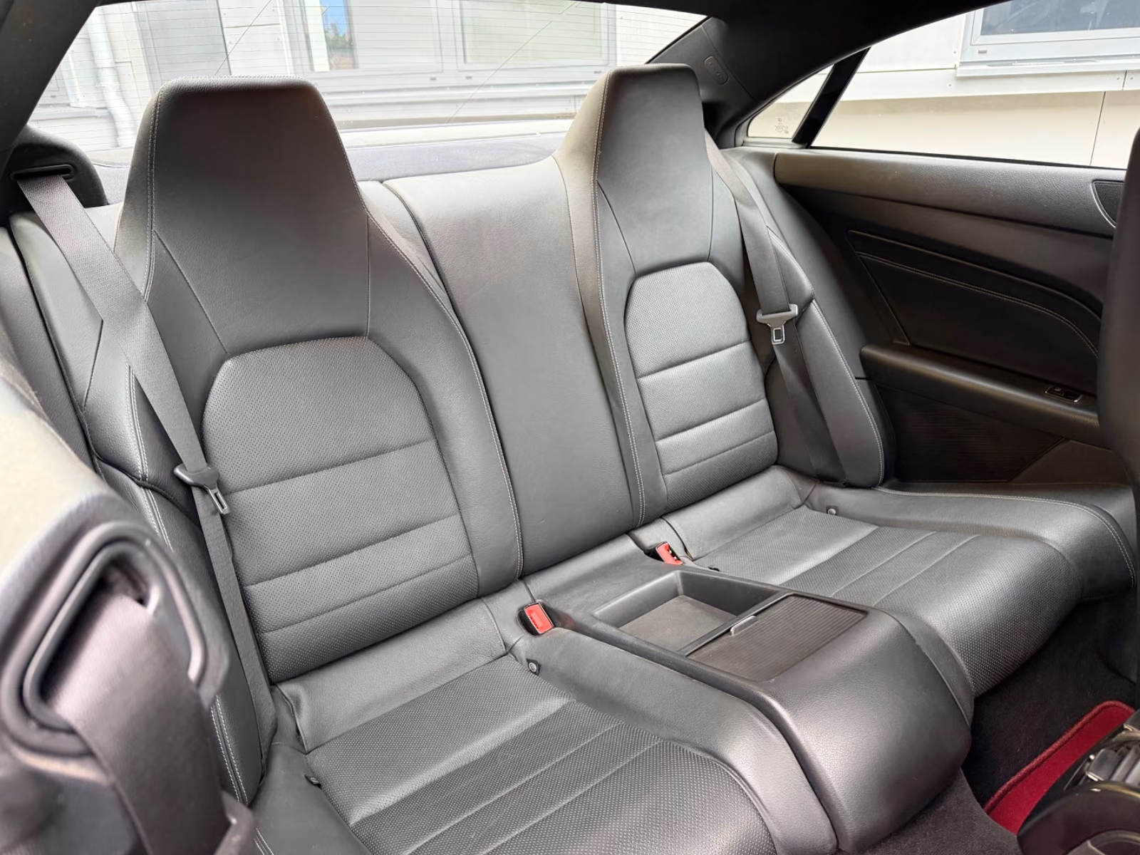 Mercedes-Benz E 200 E Coupe/LEDER/LED/KAMERA/2.HAND/TEMPOMAT