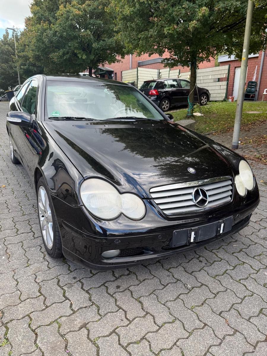 Mercedes-Benz C 180