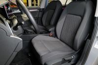 Volkswagen Golf VIII 1.5TSI Life RKam Navi Matrix HuD Totwi