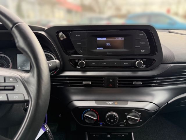 Fahrzeugabbildung Hyundai i20 Select 1.0 T-GDI DAB SHZ PDC Bluetooth Temp