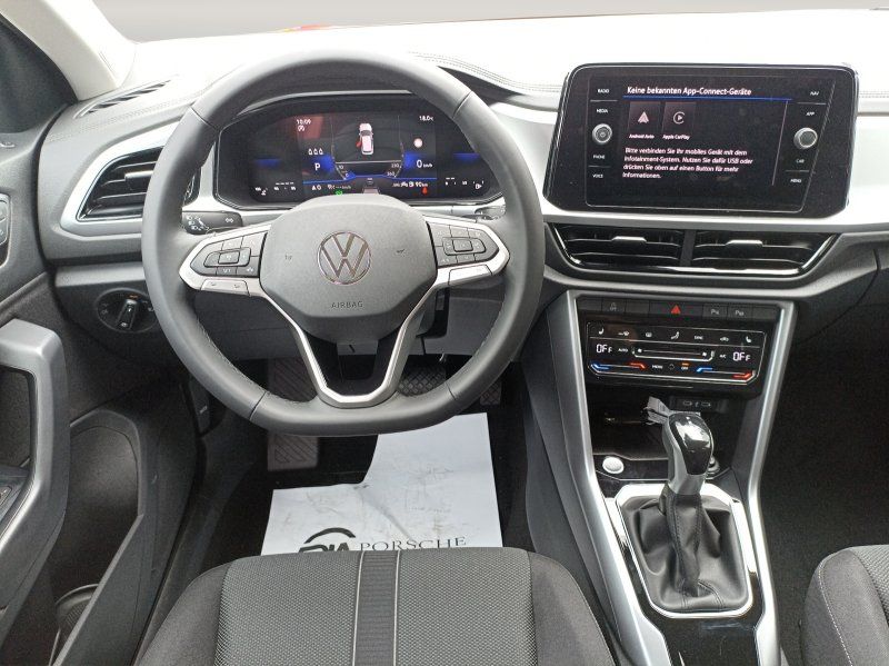 Fahrzeugabbildung Volkswagen T-Roc 1.5 TSI DSG Life