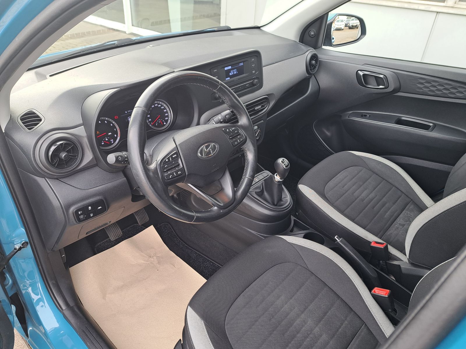 Fahrzeugabbildung Hyundai i10 1.0 Select KLIMA TEMPOMAT TOP-ZUSTAND