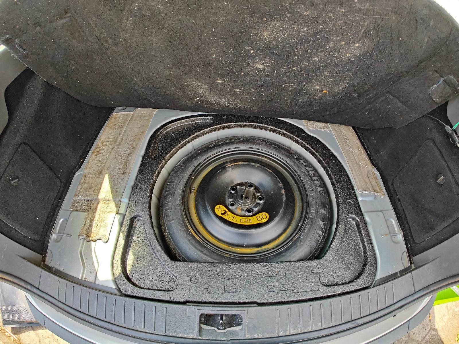 Ford Focus 2006 — салон