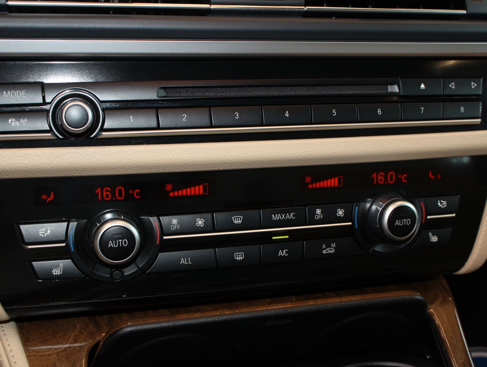 Fahrzeugabbildung BMW 535d M- Sport Paket*2.Hand*GSD* Navi*Bi-Xenon