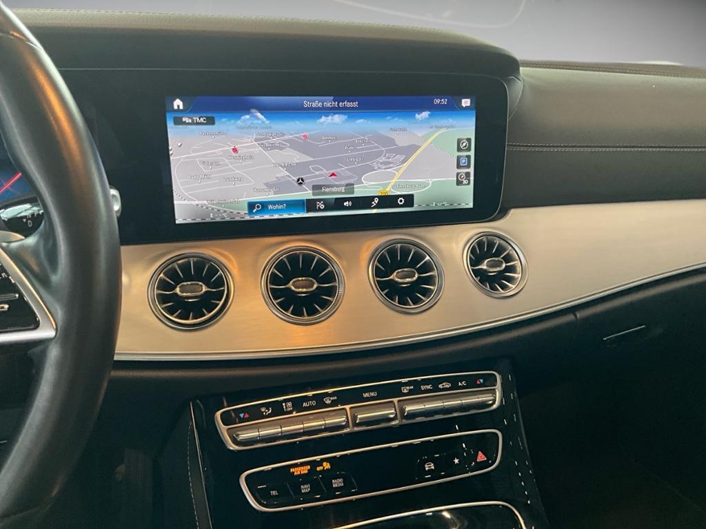 Mercedes-Benz E 220 d Avantgarde Cabriolet AHK AUT Kam. KlimaA