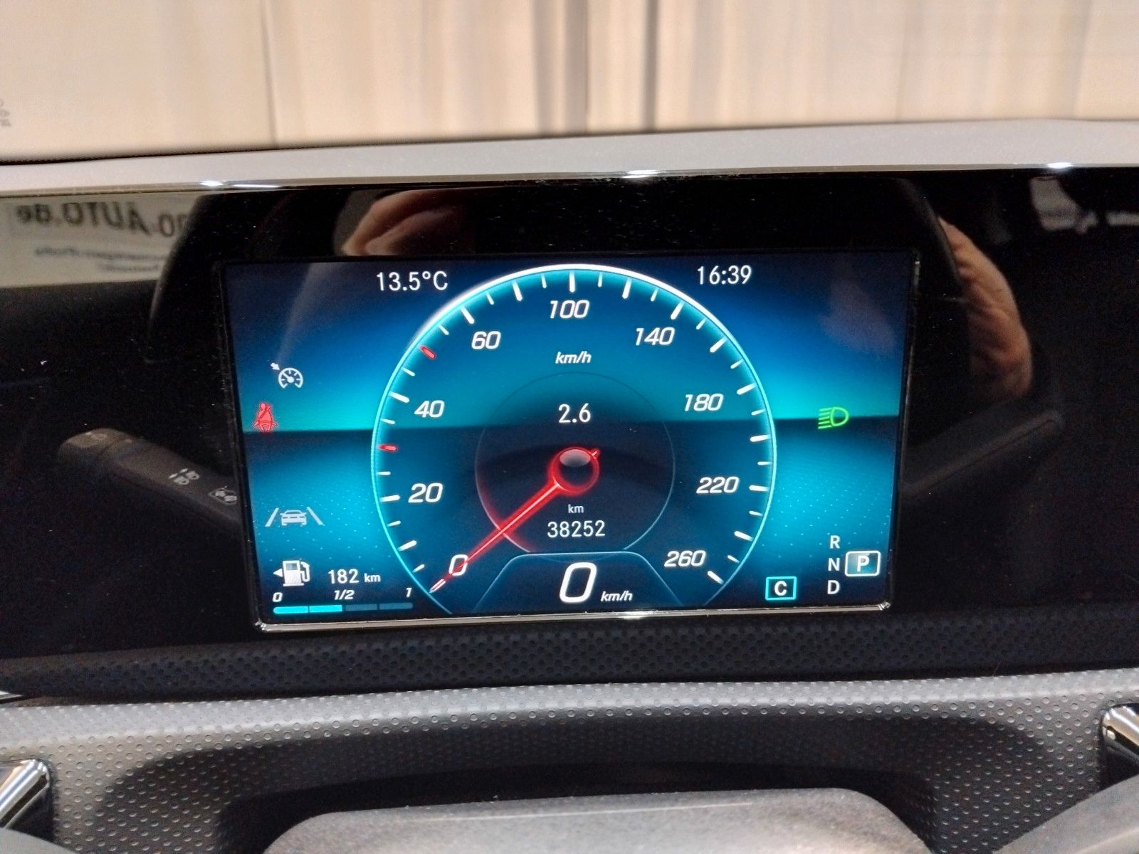 Mercedes-Benz A 180 (06/2026, Benzin)