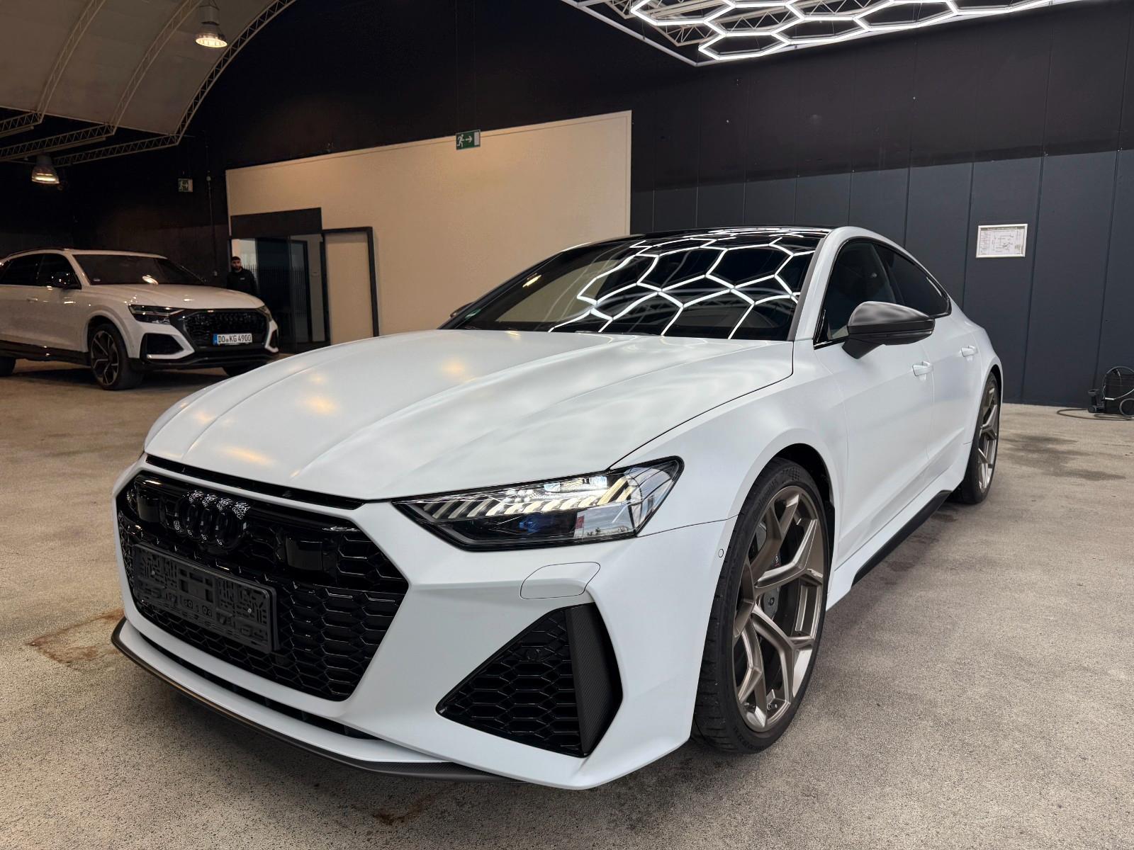 Audi RS7 Pano LM22 Laser 305Kmh Standheizung B&O