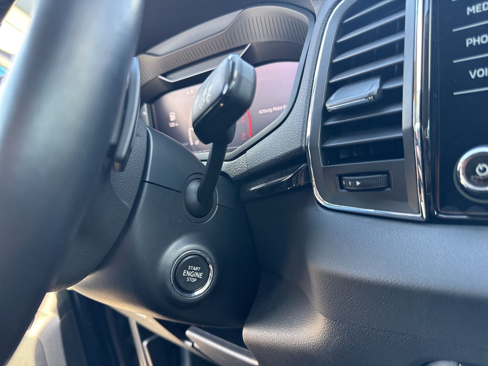 Karoq 1.5 TSI Style, Family, AHK, ACC, LED, DSG