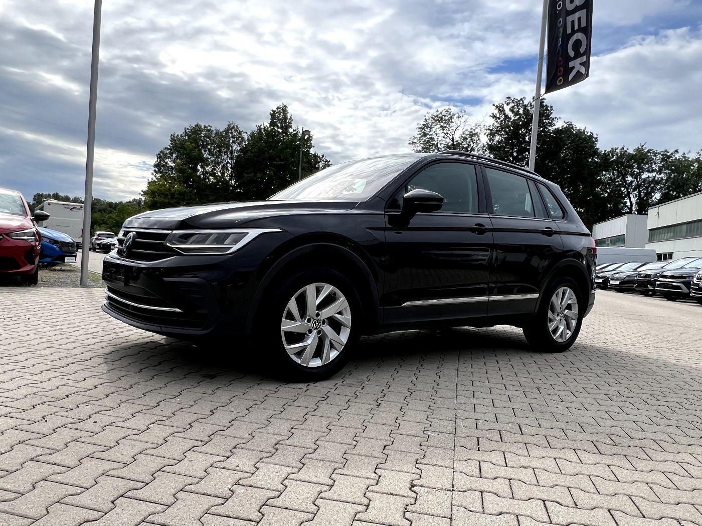 Volkswagen Tiguan 2.0 TDI Life 4Motion *LED Navi AHK ACC*