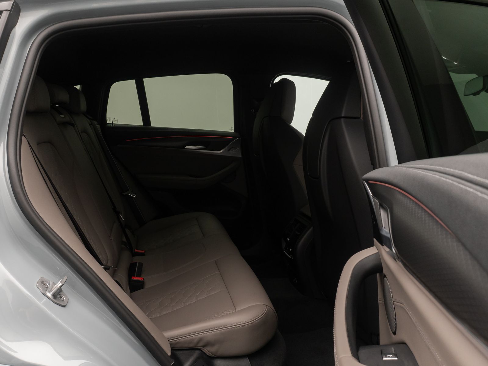 Fahrzeugabbildung BMW X4 M Competition HUD H/K DAB Komfort Alarm 21Zol