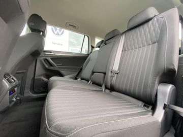 Volkswagen Tiguan Allspace - 12