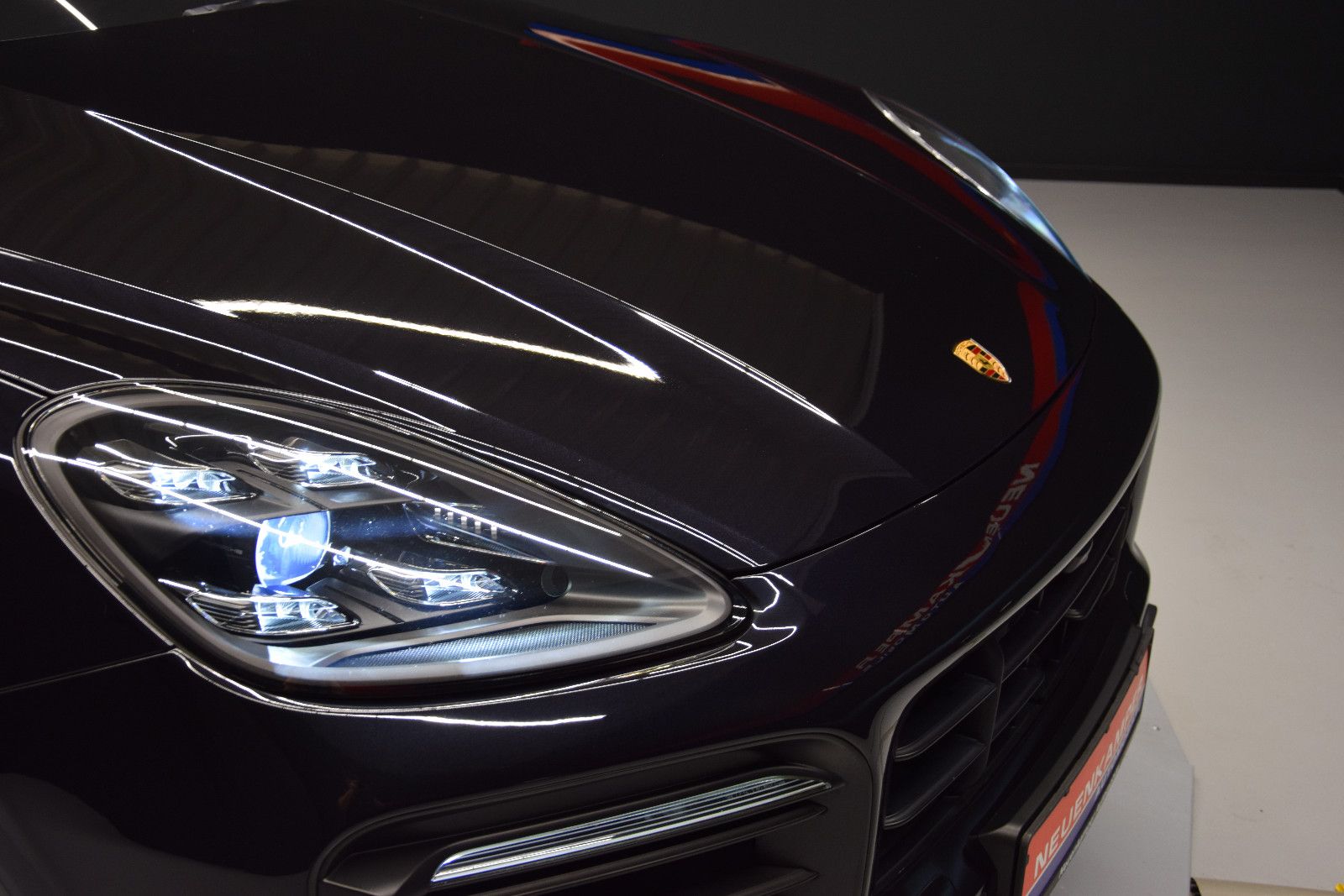 Fahrzeugabbildung Porsche Cayenne S Pano ACC Chrono BOSE HuD Memory 360°