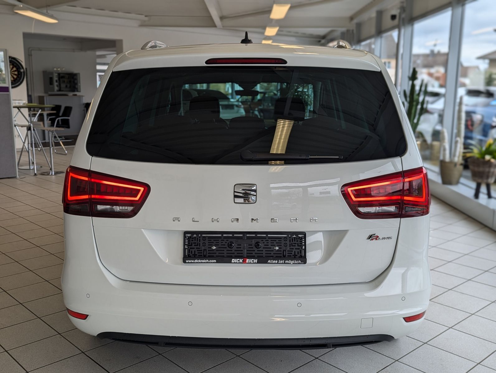 Fahrzeugabbildung SEAT Alhambra 1.4 TSI FR 7-Sitze ACC Bi-Xen Cam AHK