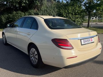 Mercedes E 200 - 10