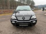 Mercedes-Benz ML 270CDi Final Edition - Mercedes-Benz ML 270: Cdi Final Edition