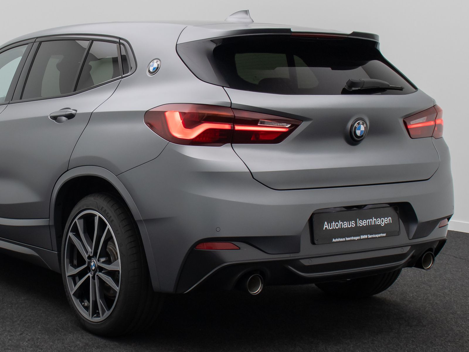 Fahrzeugabbildung BMW X2 sD20i M Sport Panorama Kamera Individual 19"