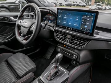 Ford Focus Turnier 1.0 ST-Line X Fahrassistenz-Paket