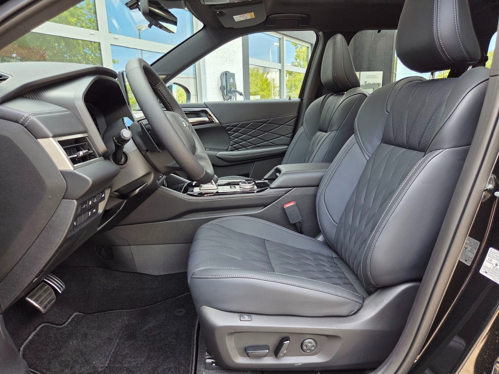 Mitsubishi Outlander - Bild 10