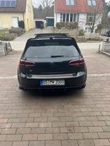 Volkswagen Golf  7 R  - Volkswagen Golf: 7 R