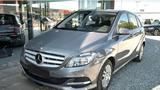 Mercedes-Benz 200 - graue Mercedes-Benz 200