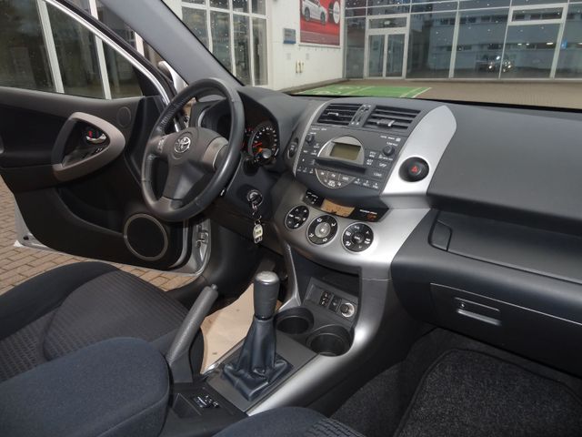 Fahrzeugabbildung Toyota RAV 4 RAV4 Team/4x4/1.Hand/59.900km/