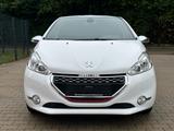 Peugeot 208 GTi Leder Panorama Tempomat Sitzheizung - Peugeot 208