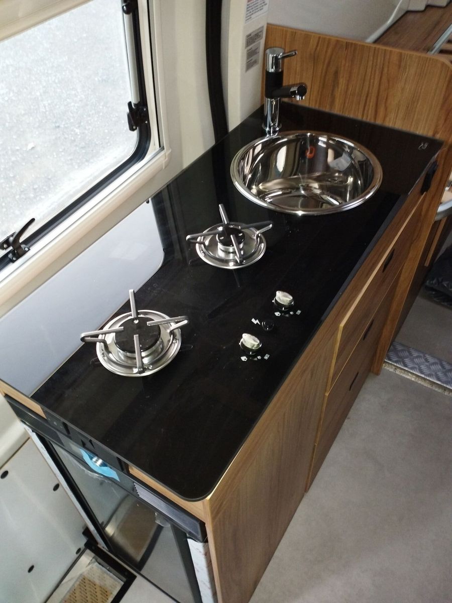 Fahrzeugabbildung Karmann Dexter 4x4 DE 570 AW Allrad 4x4, RFK, AHK