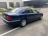 BMW 735i E38 V8 in Biarritzblau  - BMW 735 aus 1998