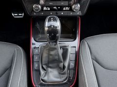 SKODA Fabia Monte Carlo LED SHZ behz.Lenkr 5J Garantie