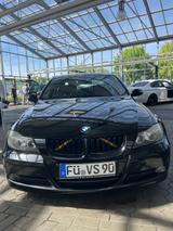 BMW 325i - - BMW 325 Gebrauchtwagen in Nürnberg