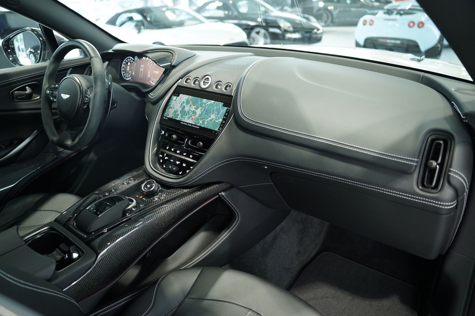 Aston Martin Dbx