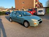 Ford Förd Focus 1,6 - Ford Focus aus 2000: 1.6