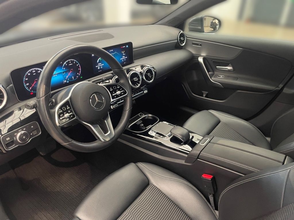 Fahrzeugabbildung Mercedes-Benz A 180 Progressive Navi LED SHZ SpurH ParkAss DAB