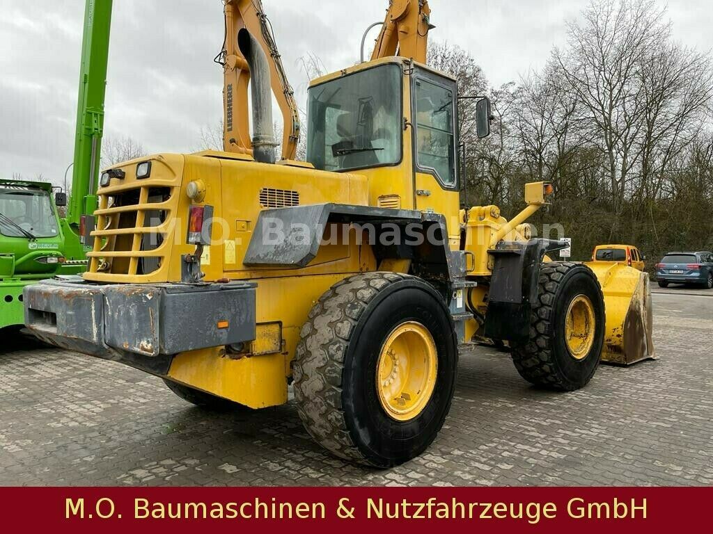 Fahrzeugabbildung Komatsu WA 320 - 3 H / AC / 14,9 T /