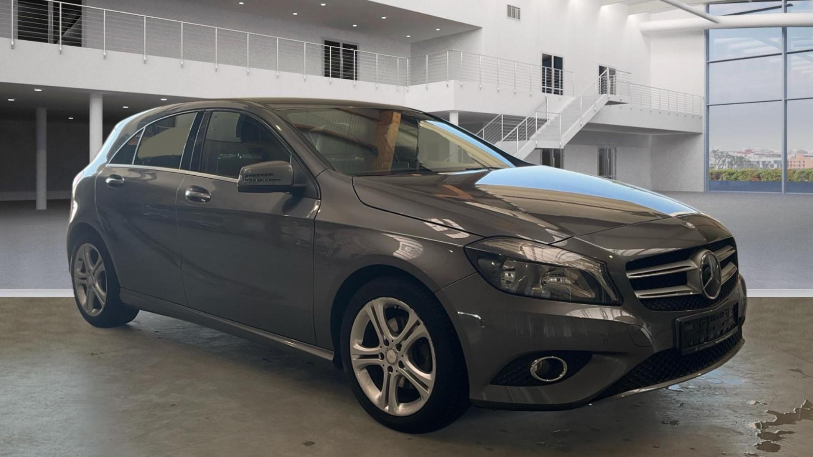 Mercedes-Benz A 180 DCT LEDER TOTWINKEL+SPURPAKET NAVI SITZHZG