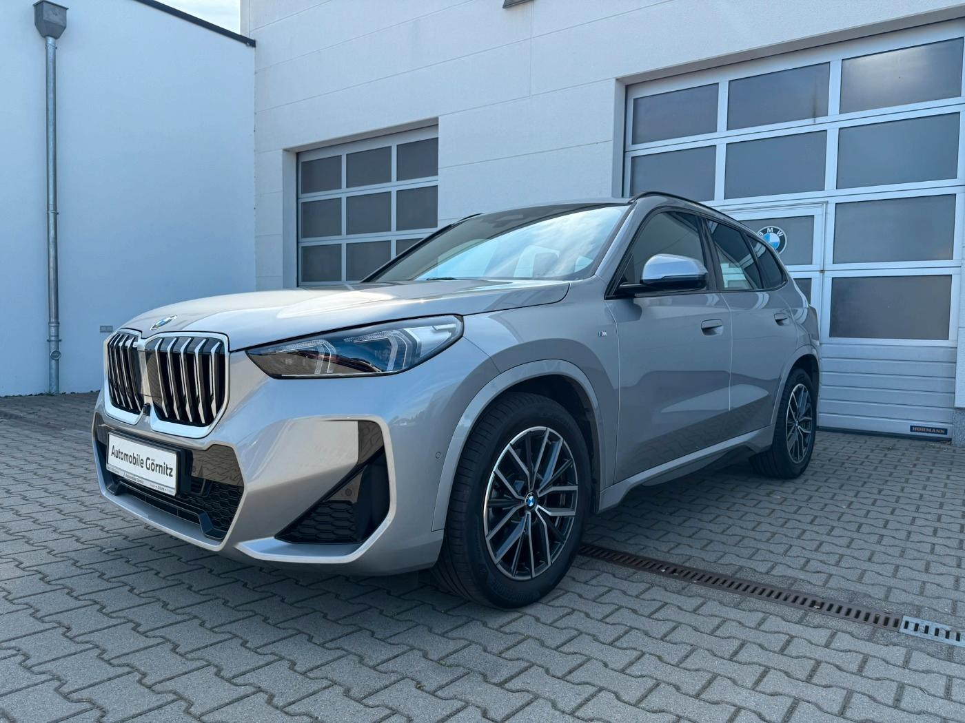 BMW X1 sDrive 20 i ///SPORTP./360°/HEAD-UP/AHK/ADAPT
