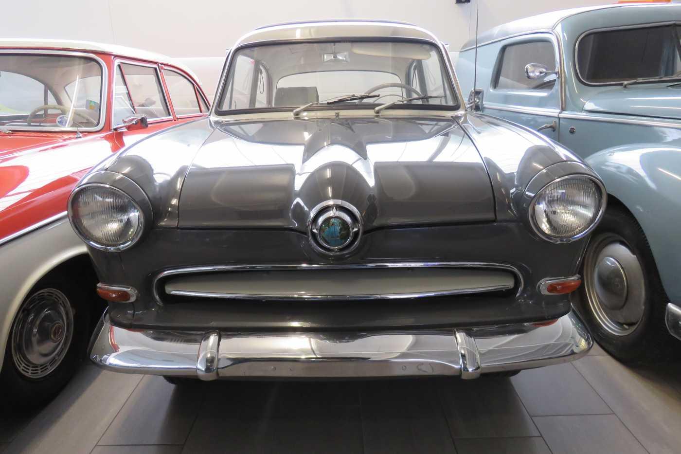 Ford Taunus 15M de Luxe 1957 2. Hdn. 29TKM Faltdach